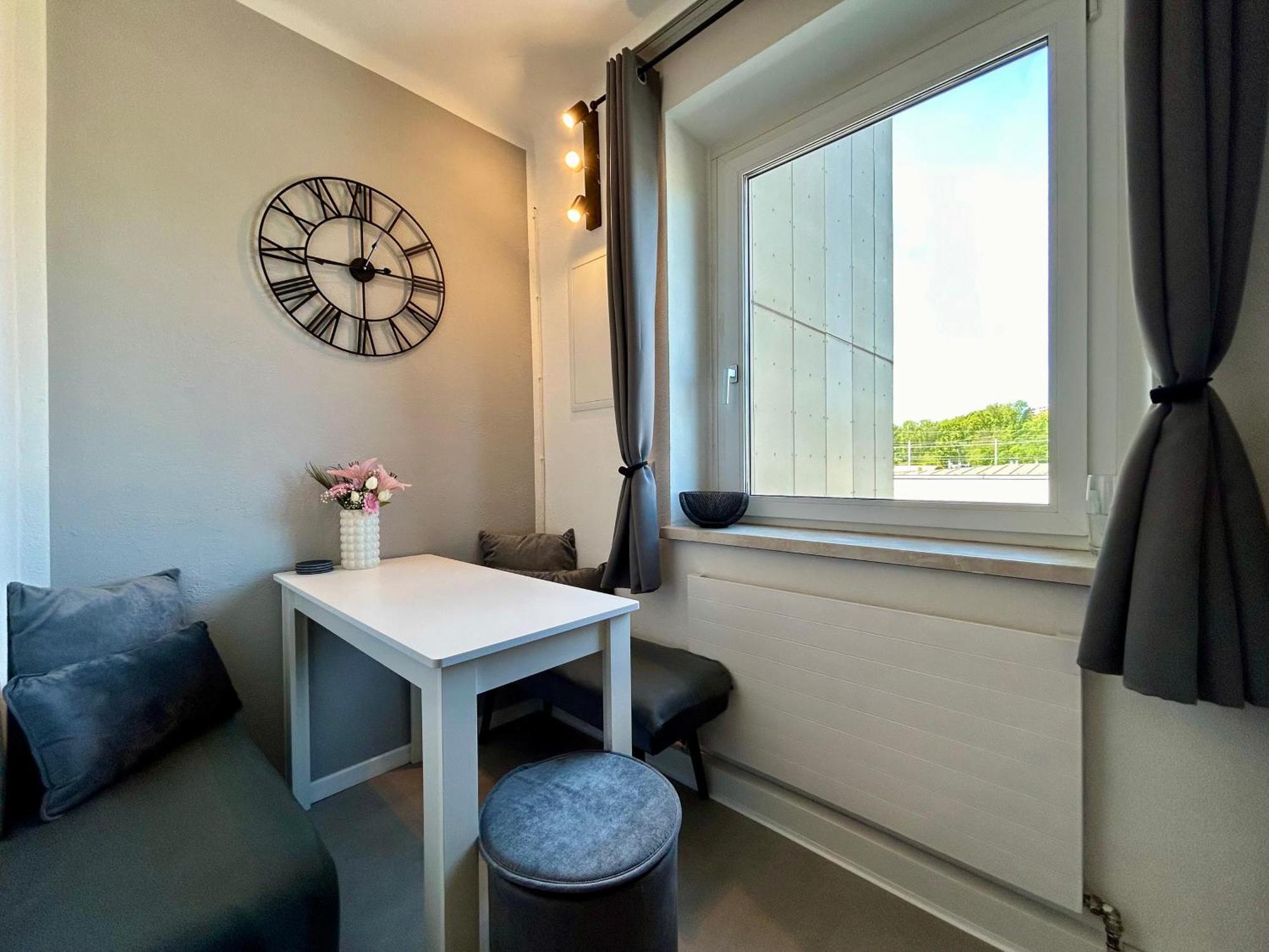 Stayroom I 